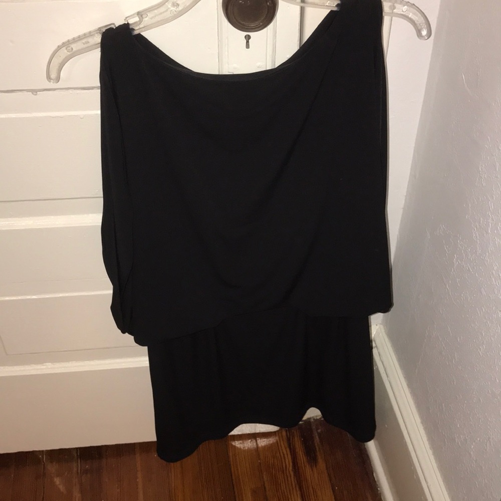 Size 4- Jessica Simpson Black shift dress